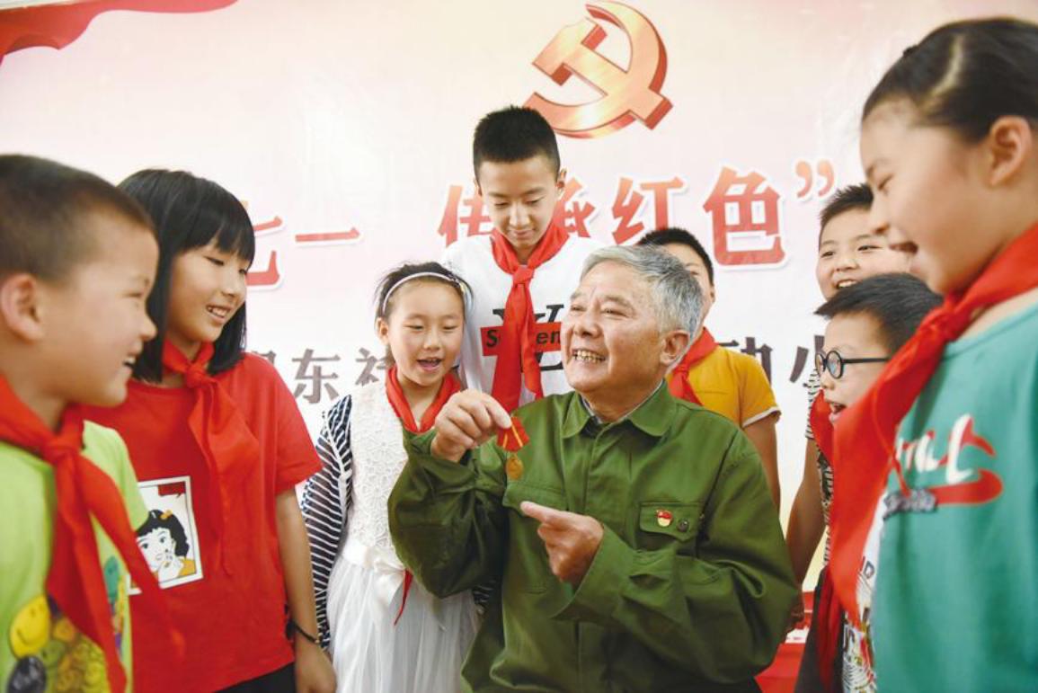 红色课堂迎“七一”