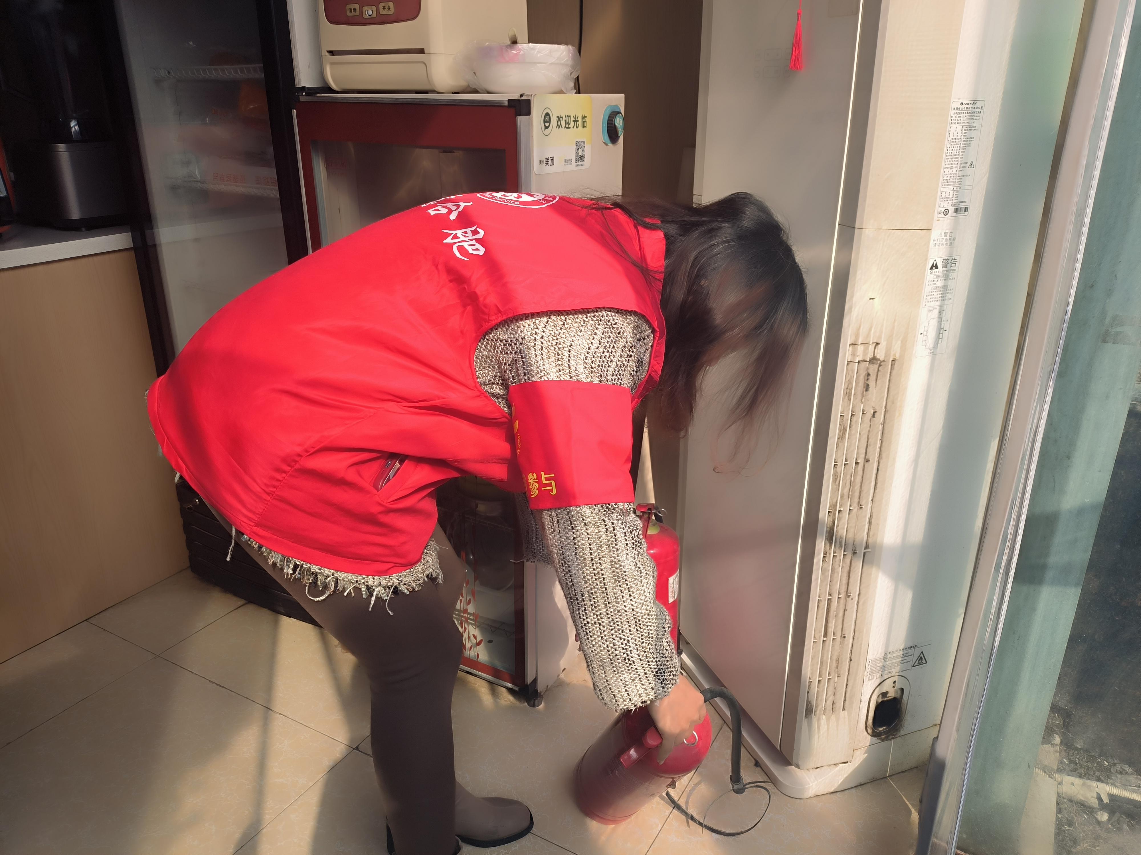 高新区长宁中心：“妇”予她力量 建功新时代 “三八活动图三