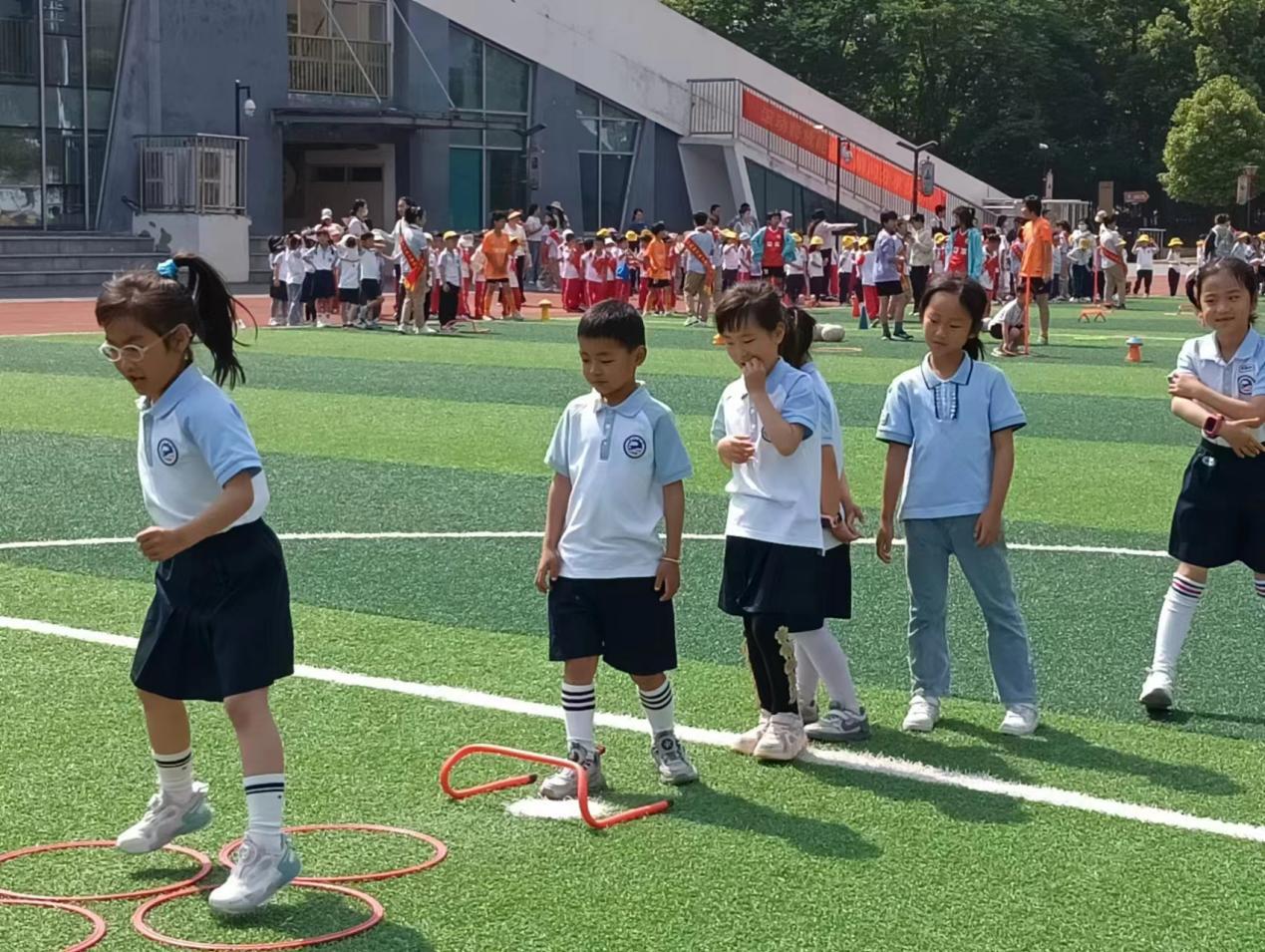 14218d67252ee40afdff5ba35cbc62e