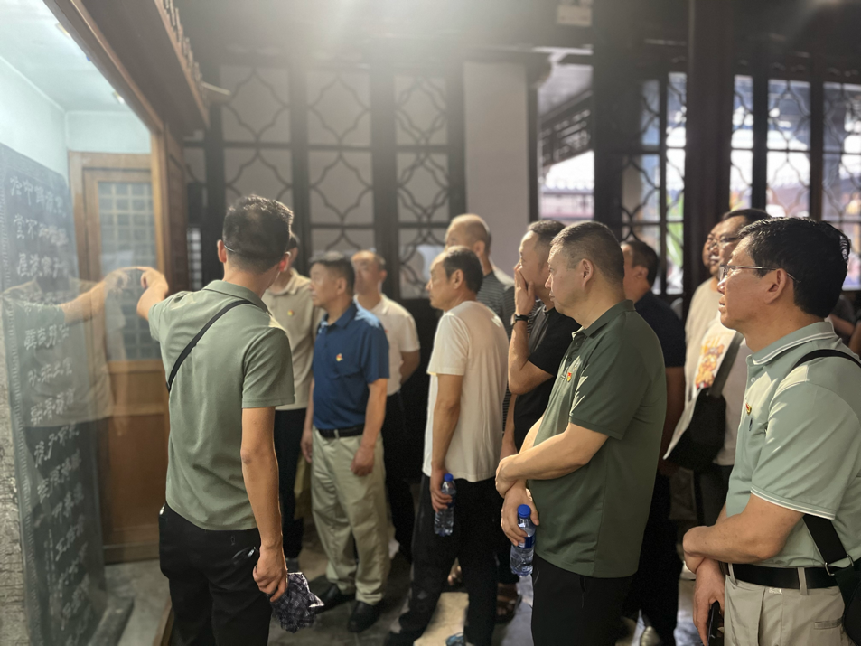 图示, 示意图

中度可信度描述已自动生成:ver1