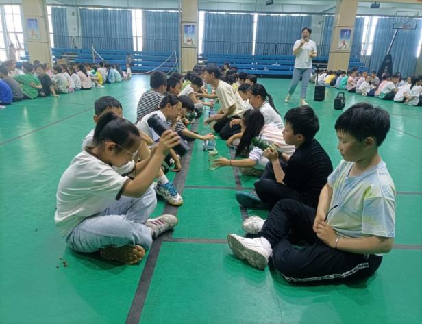 E:\5、妇联  2024\2、活动记录\2、小学部\马岗实验小学\南区\团体心理辅导（5月15、16、17日）\5月17日\活动照片\微信图片_20240517162136.jpg