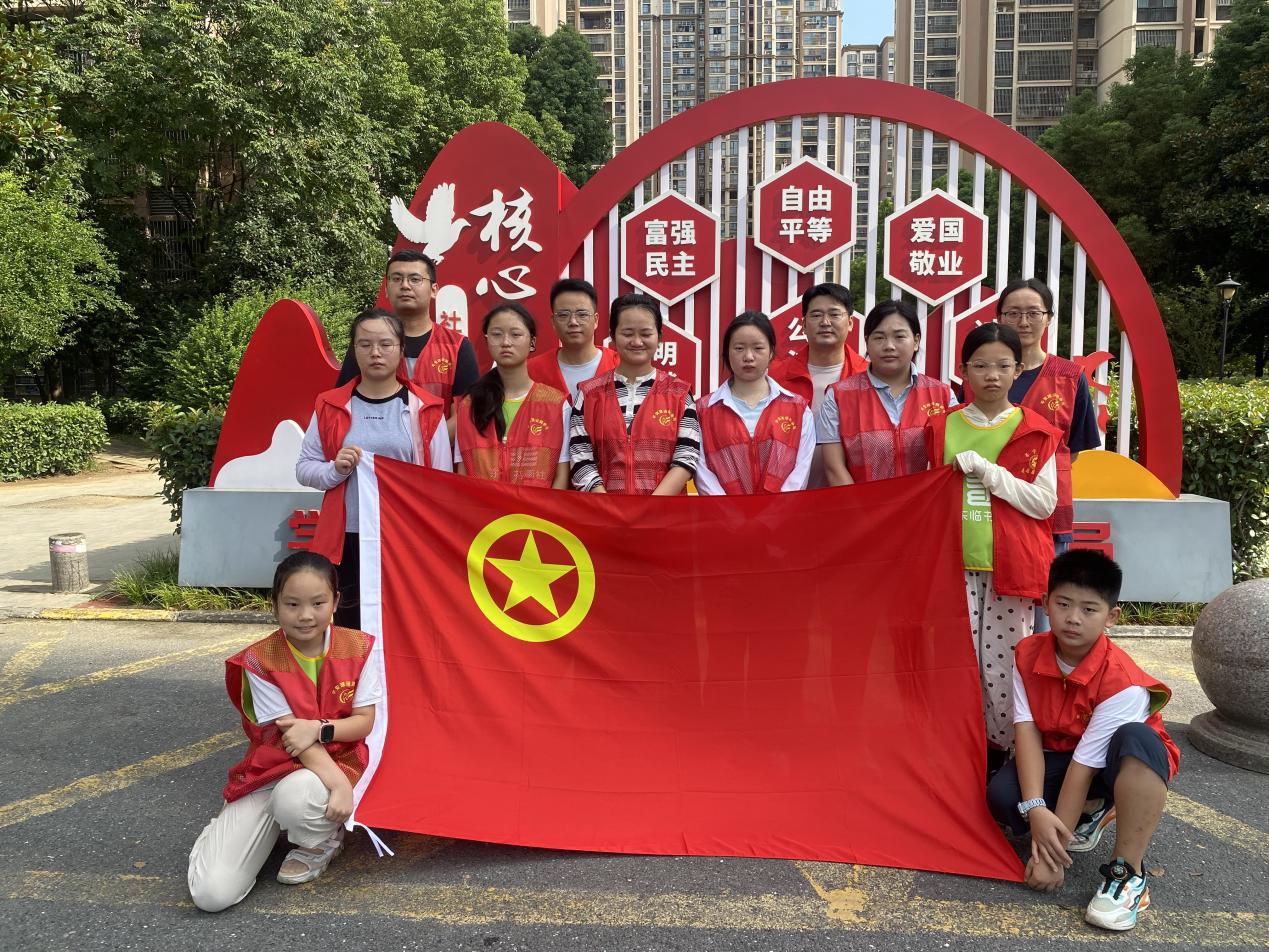 复兴社区团支部开展“反诈石绘”宣传活动 (4)