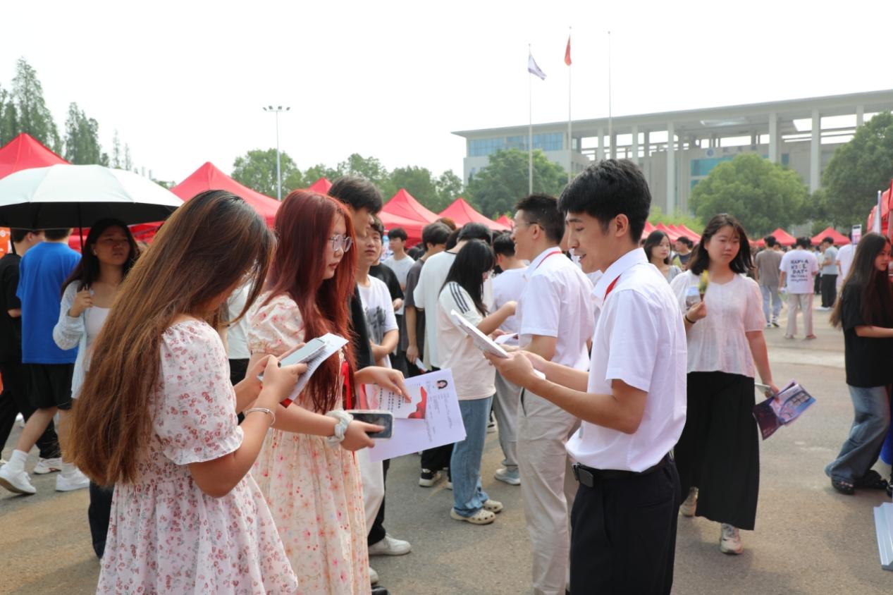 六安市文旅企业校园招聘会现场5