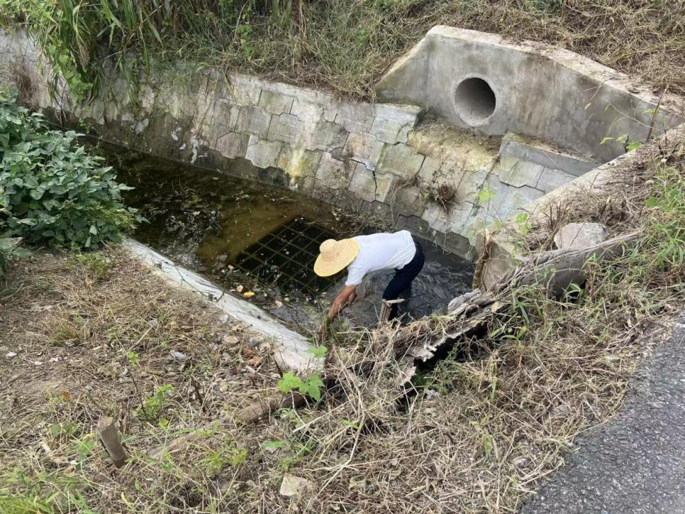 4046c4902b367fa03e5d09f572aaf538