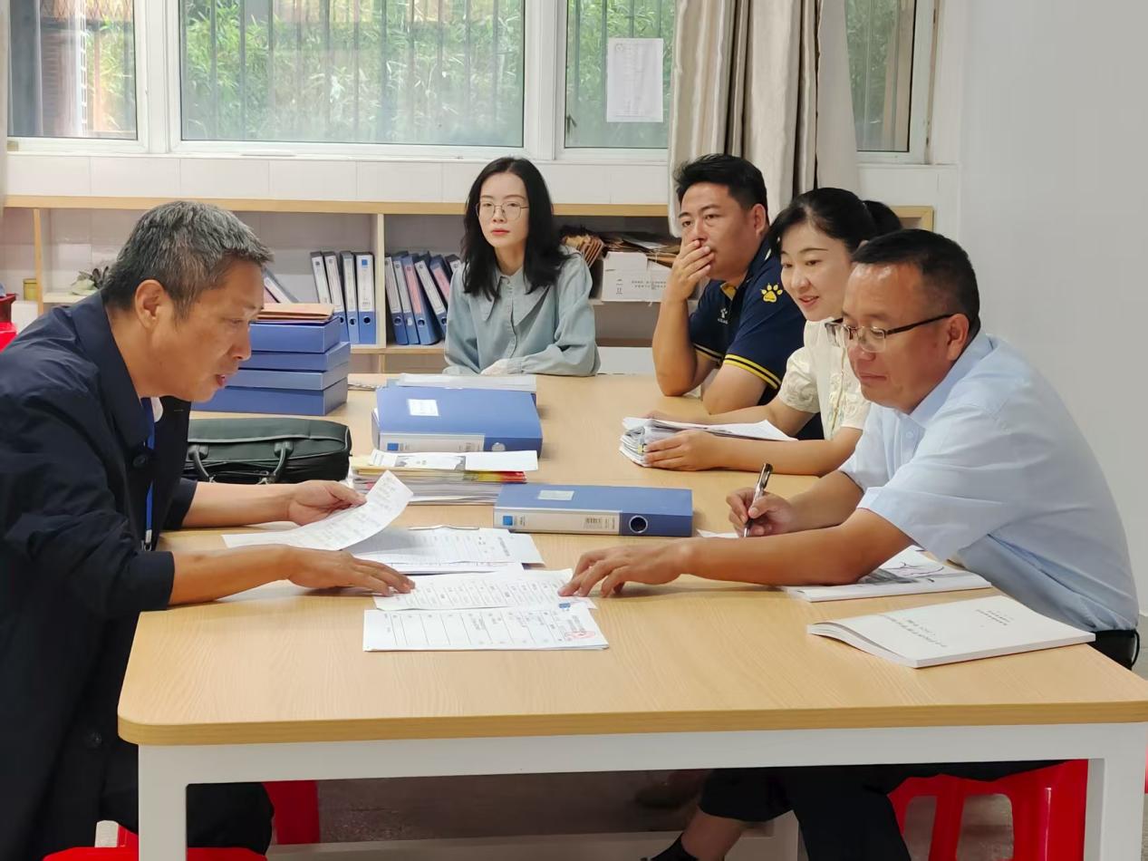 e90c139f808d05ba0ce4d4b8d7ac275c