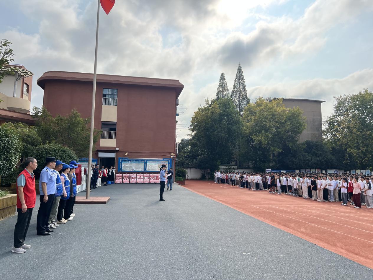 f10ca76e15f1019a225826705fd7999e_