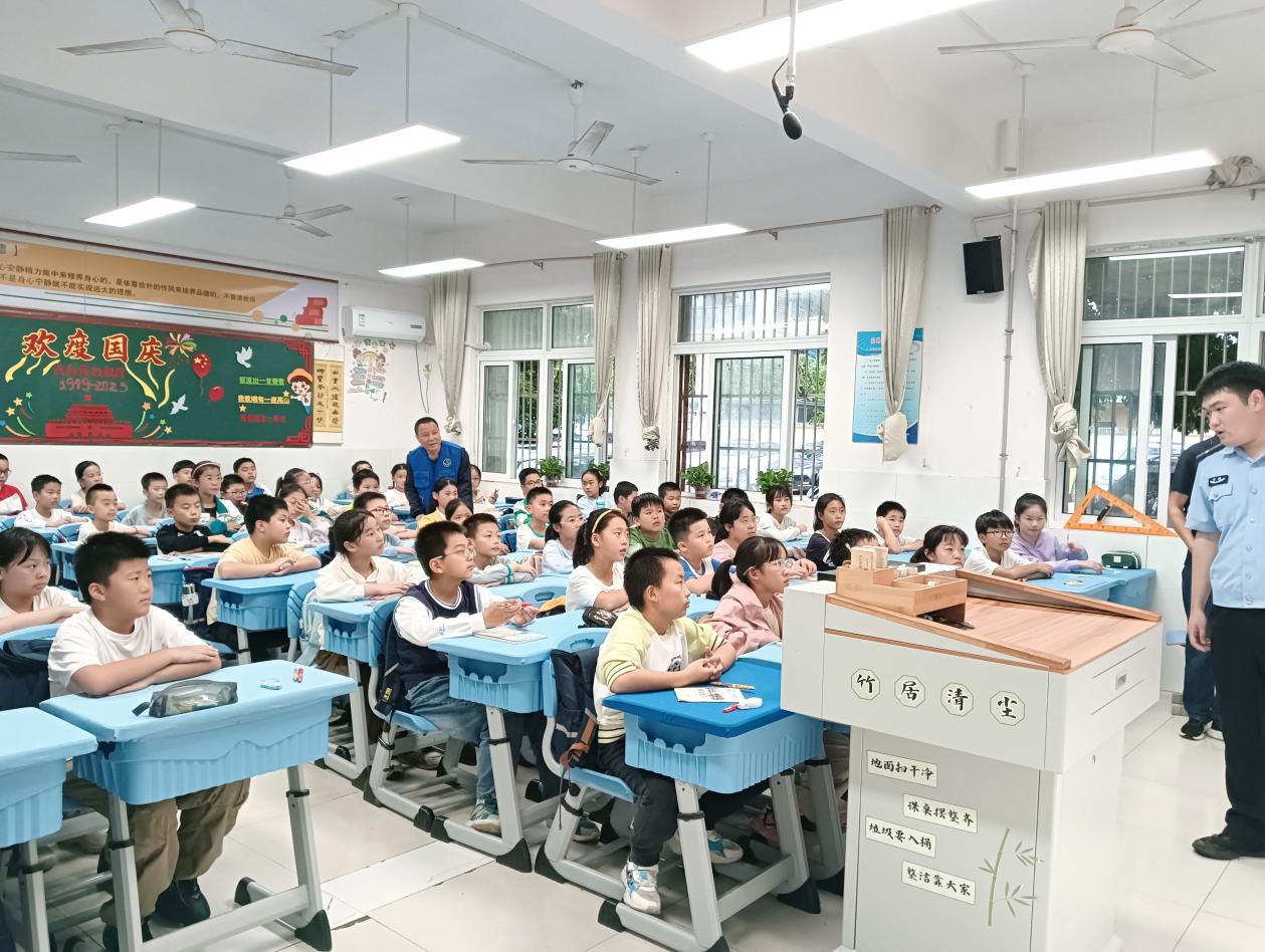 da36ab5b7d7451ba544891493f8d28c