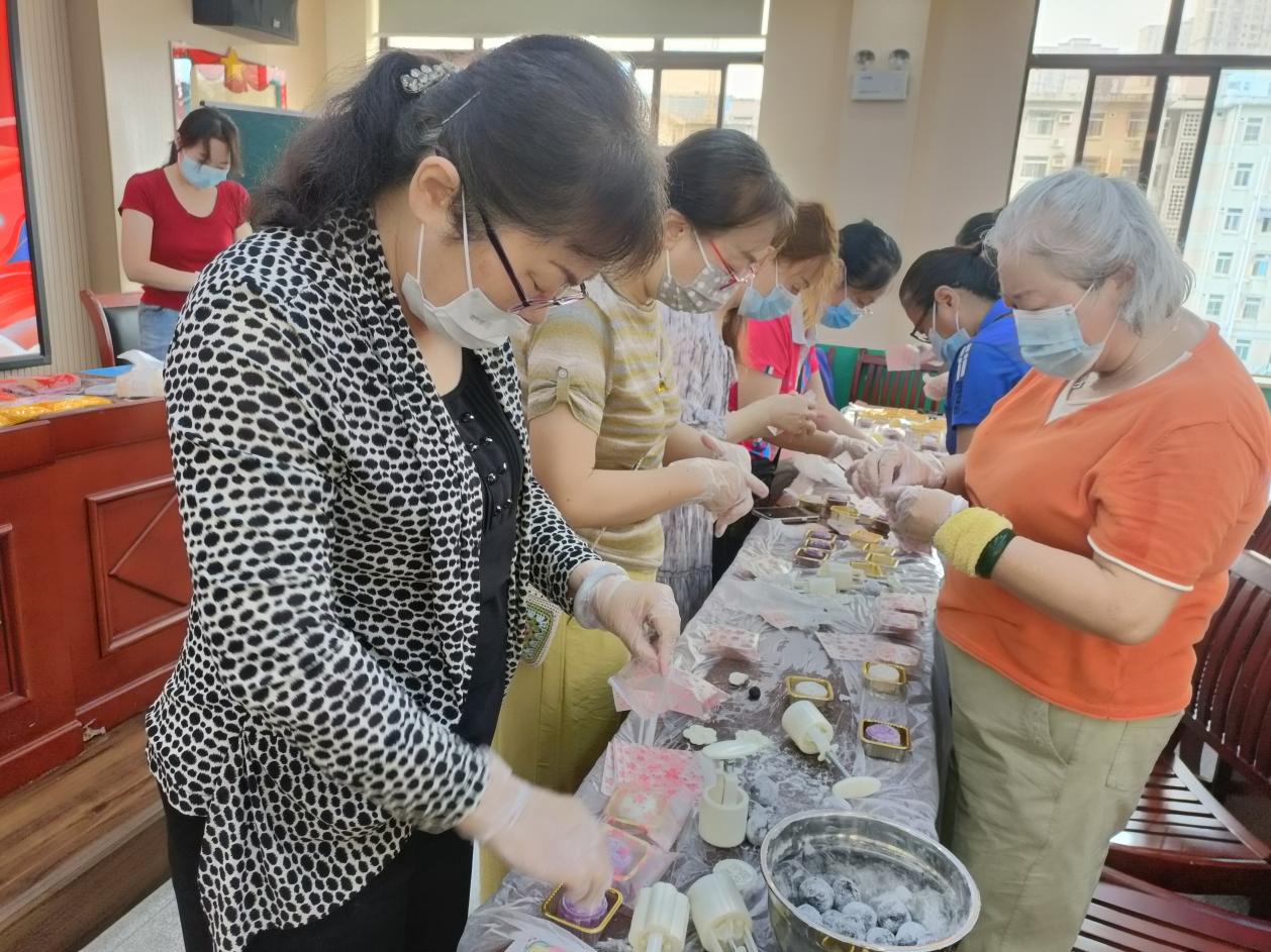 cd373411487f92010335a4e9c1724f1a