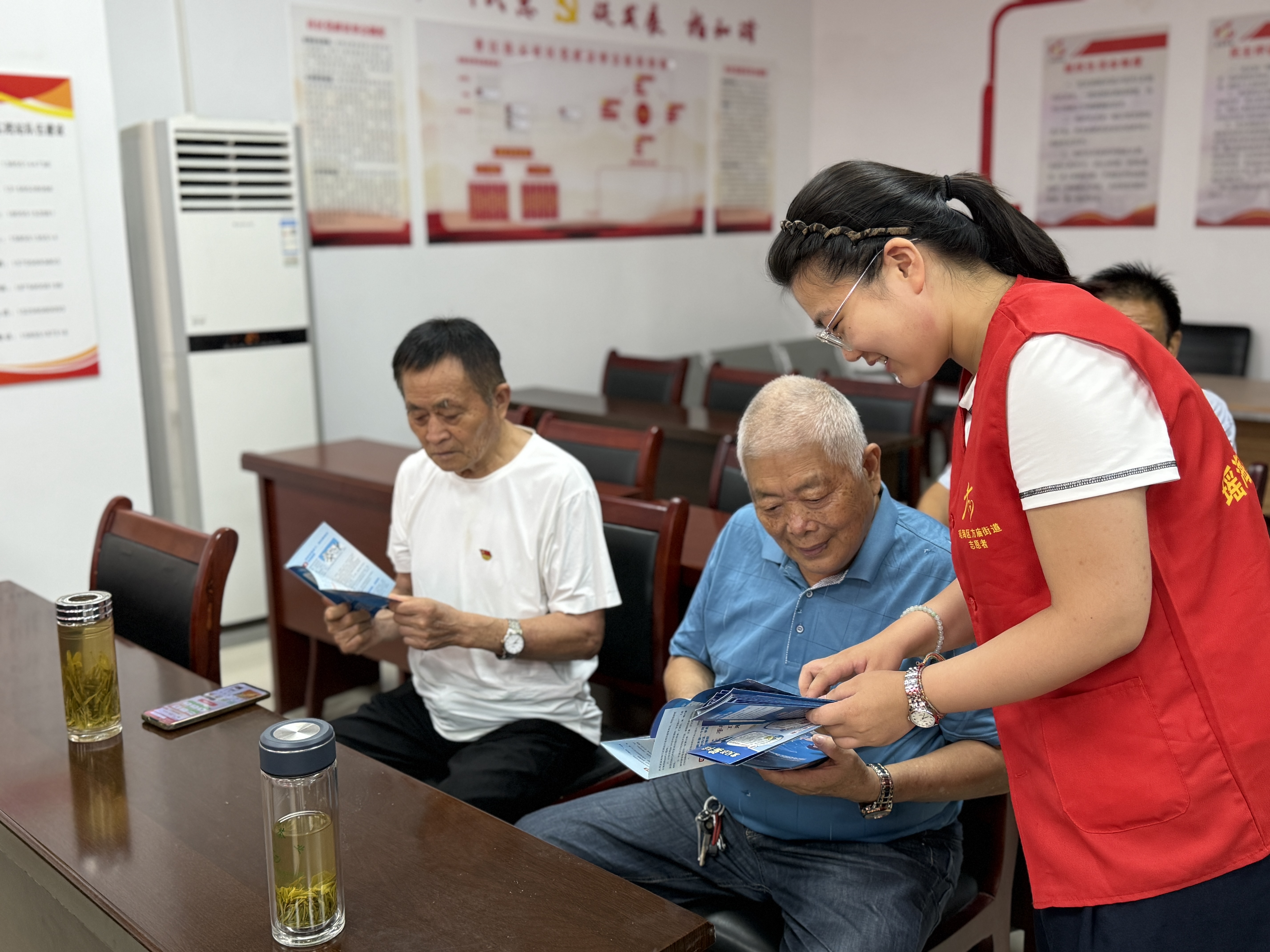 b9224960399d96fd97e1eab0bda46060