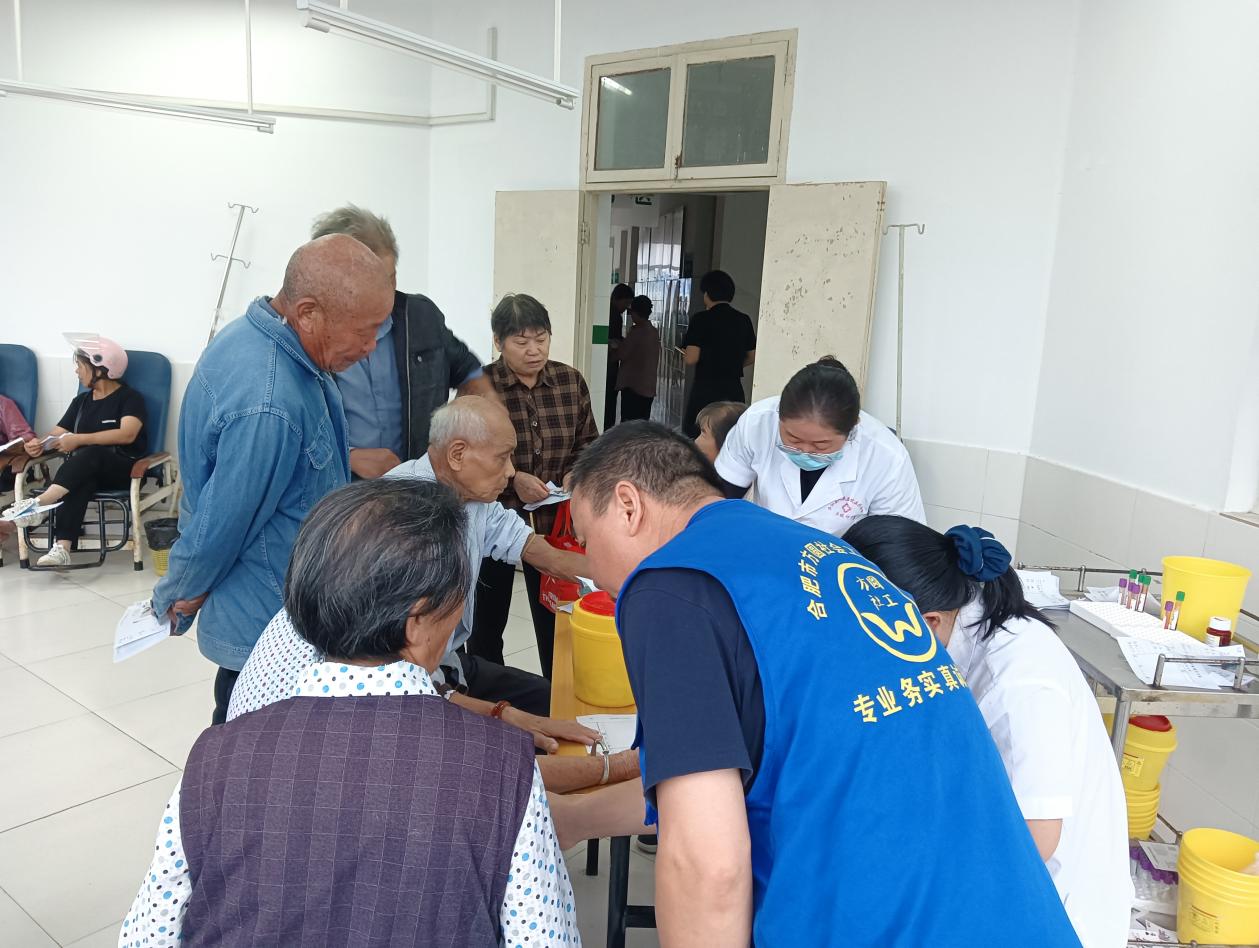 d281de1ce79ff3cfc7594cb2c7b7c81