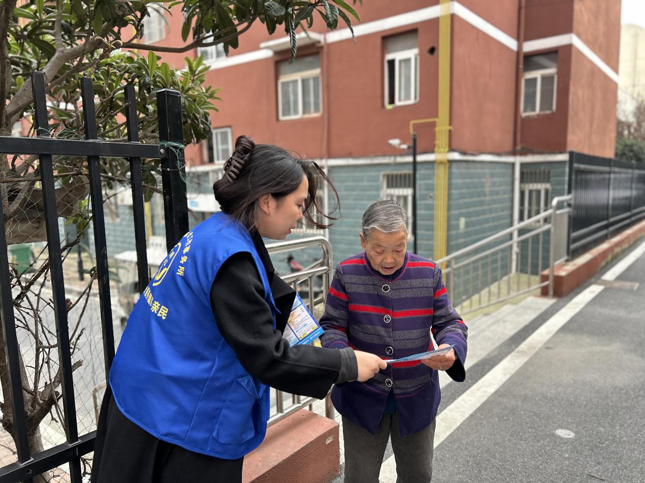 10df23d4c2438ab98d8c6eee77ac81c3