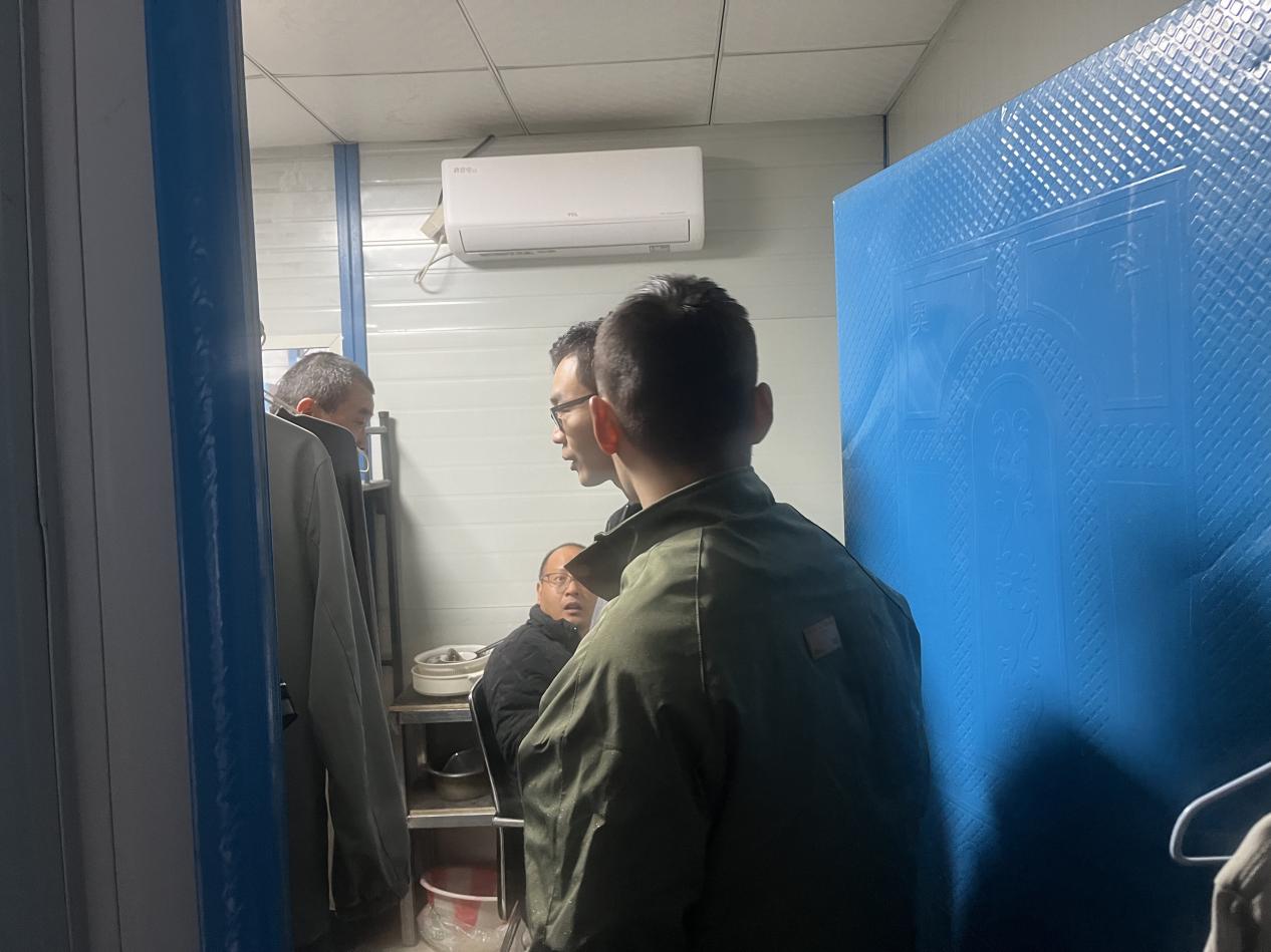 77eae5a559d159bdf7b5d25c98496ef