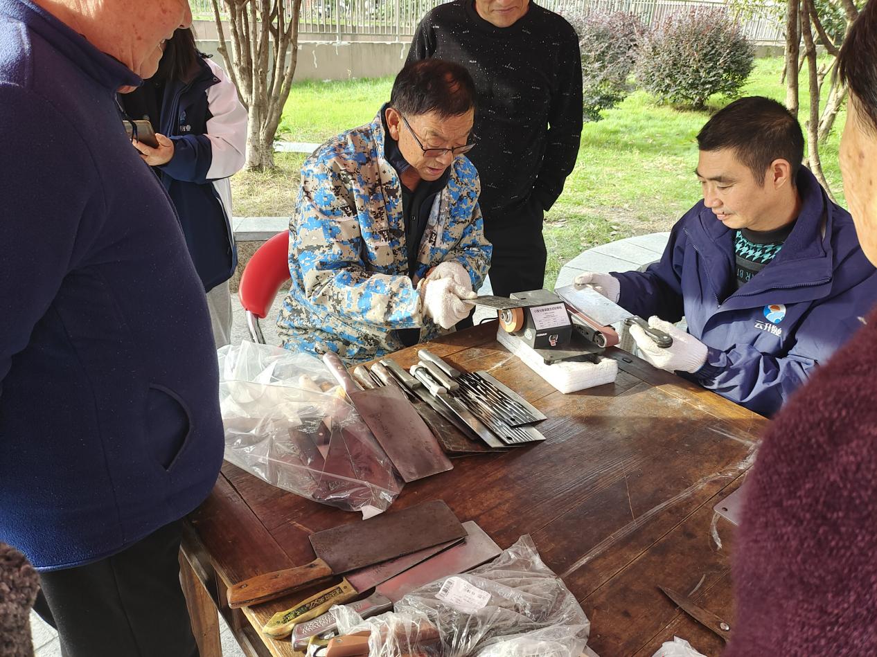 c60b55db276a717378acc906febb7821