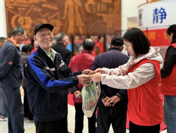 b70afb66c2e46f60f9ea9523a4e375c9