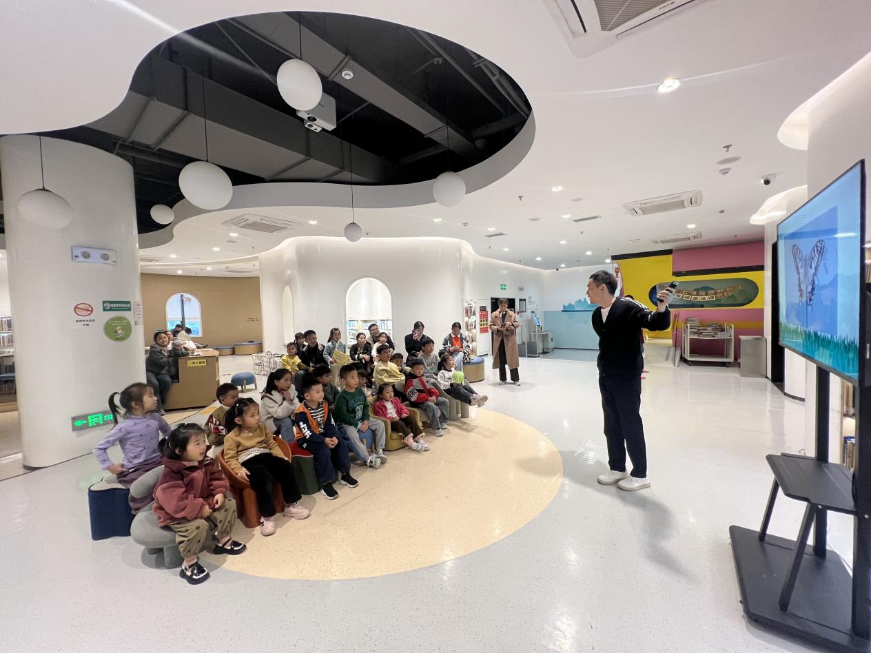 _cgi-bin_mmwebwx-bin_webwxgetmsgimg__&MsgID=4874541251036564382&skey=@crypt_9dcc76b_0a28af74d4676a103bf60f855238875a&mmweb_appid=wx_webfilehelper