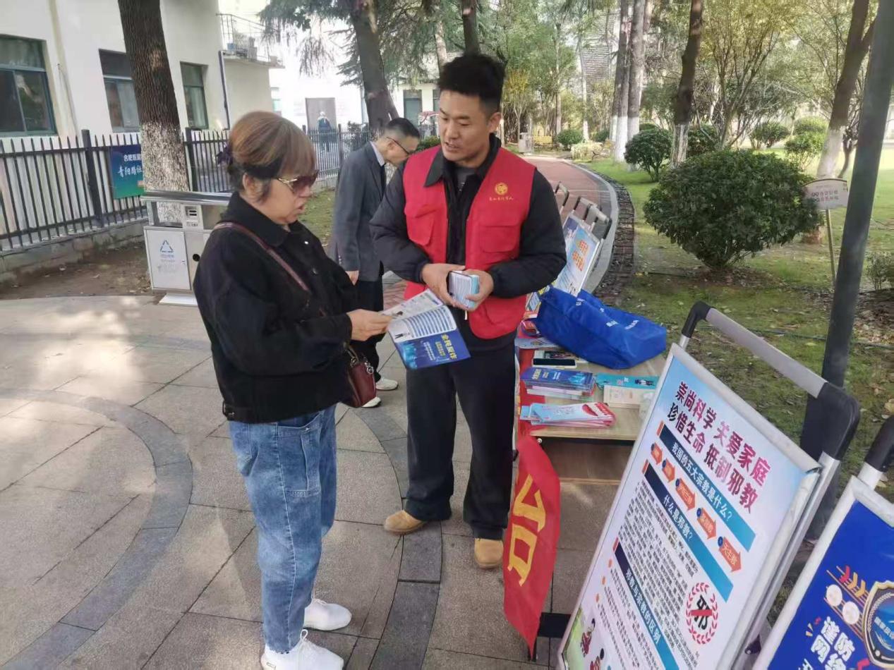 429bfb3998dcc44c12aa95b4fde8f11