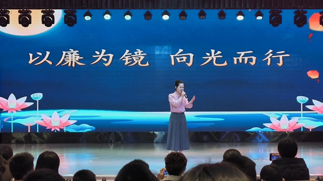 3be3ad3b76d6d6648a76fe1e43ebc025