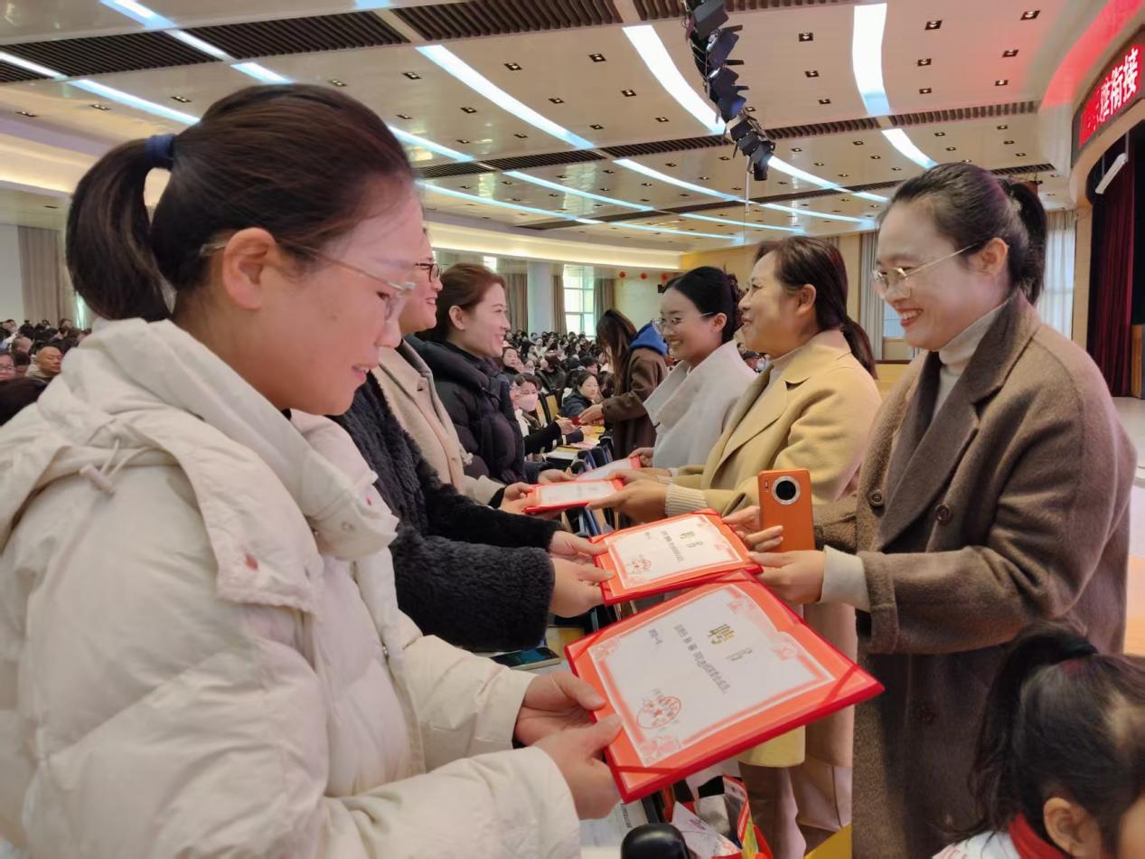 9c21df3f8e14c3f6af7c365a7c13c5b5