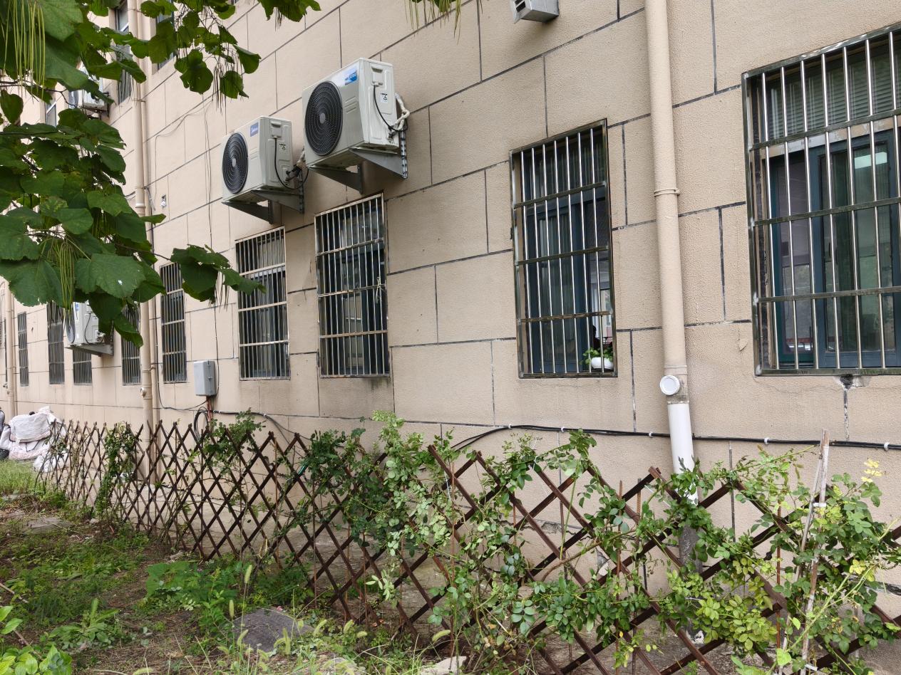 268825bd39f4758bb94898007894a22