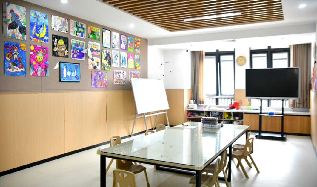 81b1b9b639ce336cd3fb5d598bb52dcff52f7e27