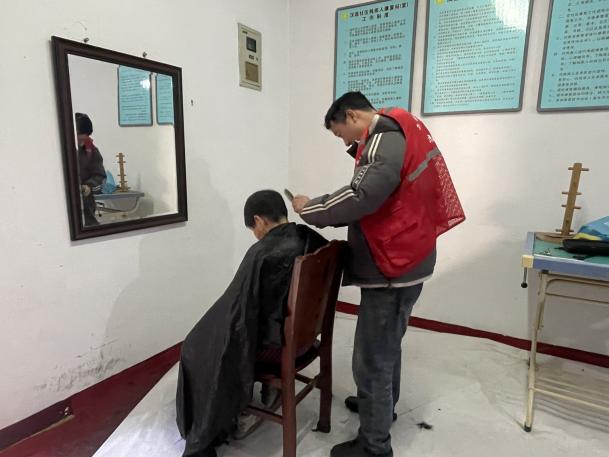 C:/Users/Administrator/Desktop/新闻与照片/11/常规服务/动/微信图片_20251121101153_225_233.jpg微信图片_20251121101153_225_233