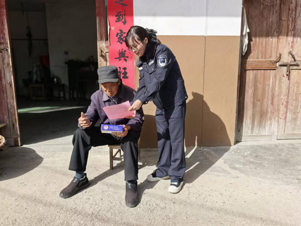 bf37793e95174fee6f6d7fec2be0a531