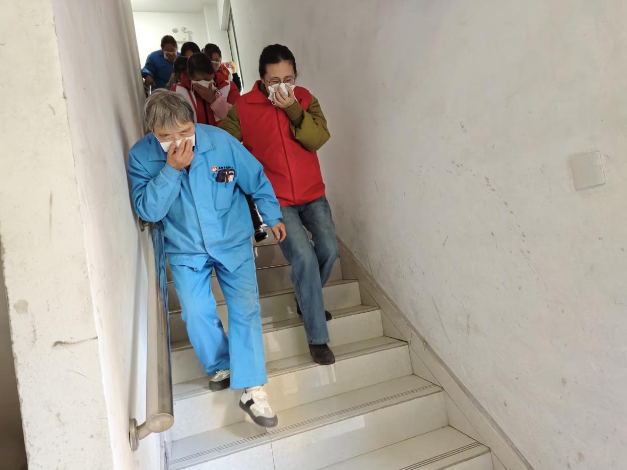 6ba7a202e37fc2f7ef6a83386260a72