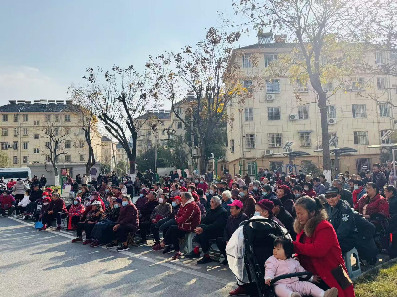 ee6a1bcedd3faeb63aca9613d184914