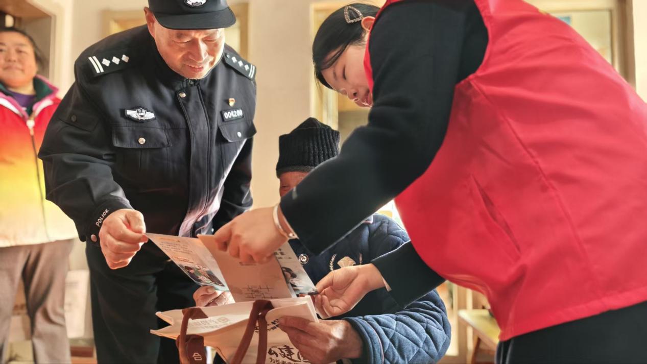 687061143ba6a1f8b3f9c9be5cd6bb11