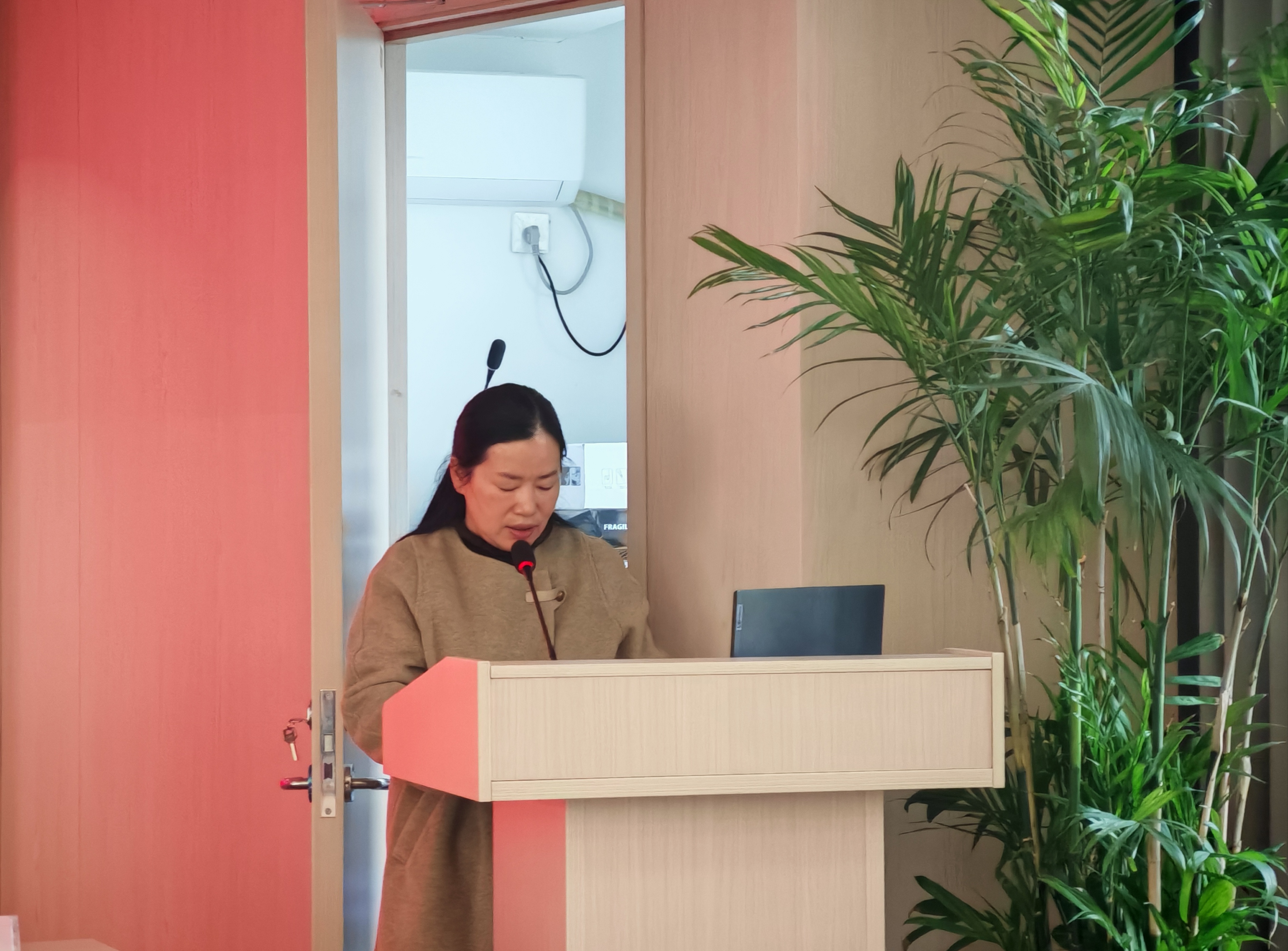 a2e08f5f1cfbbe5a65ade04d27d29236