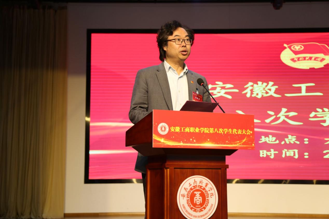 303c5da1236ec4256f468b832f05a38