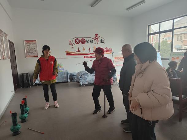 E:/【入职25.10.10】/1.常规工作/4.丁岗社区居家养老服务站/【活动资料】/2025年12月/照片/微信图片_20251219175309_1630_63.jpg微信图片_20251219175309_1630_63