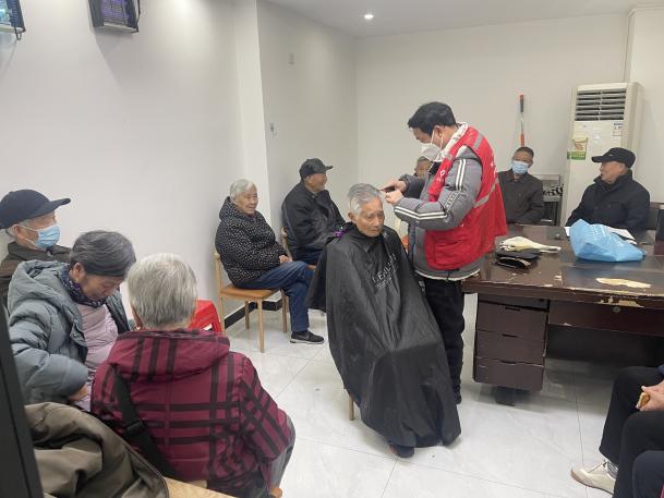 C:/Users/Administrator/Desktop/新闻与照片/12/常态服务/领/微信图片_20251219165646_407_233.jpg微信图片_20251219165646_407_233