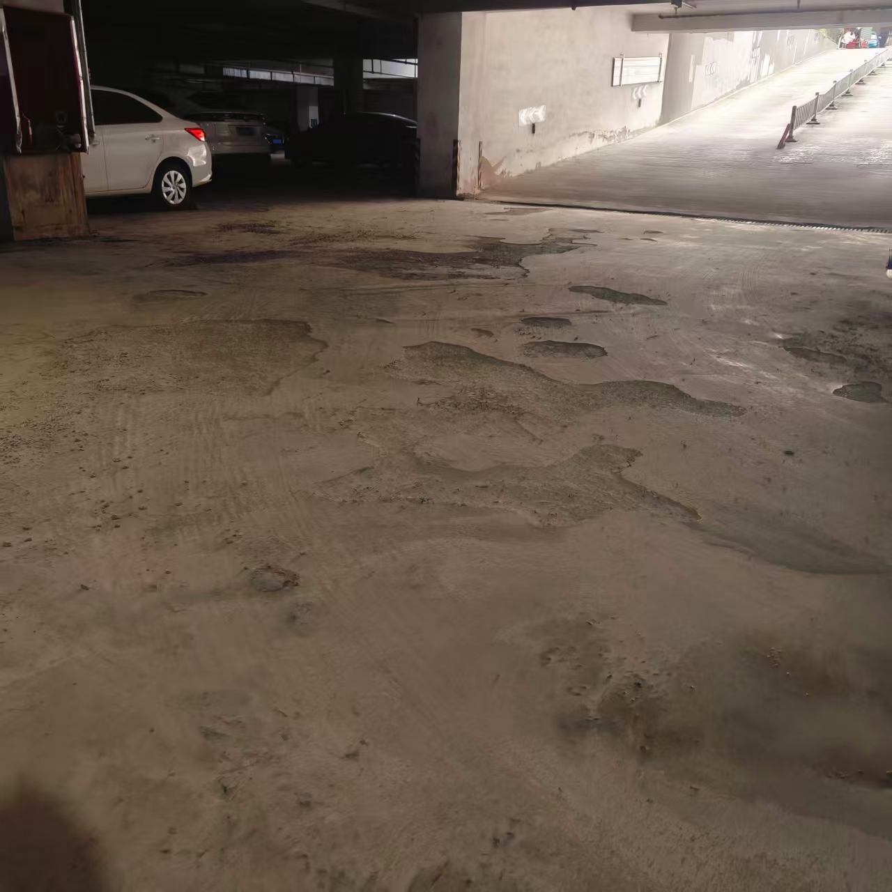 0617381a8f6197b31df1e9852781915a