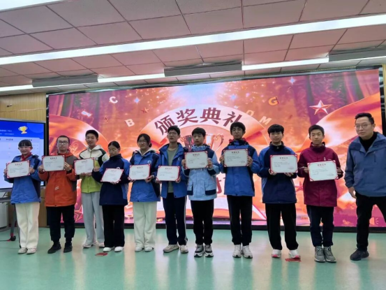 4beae2acdf335a83083c6f92b80307a1