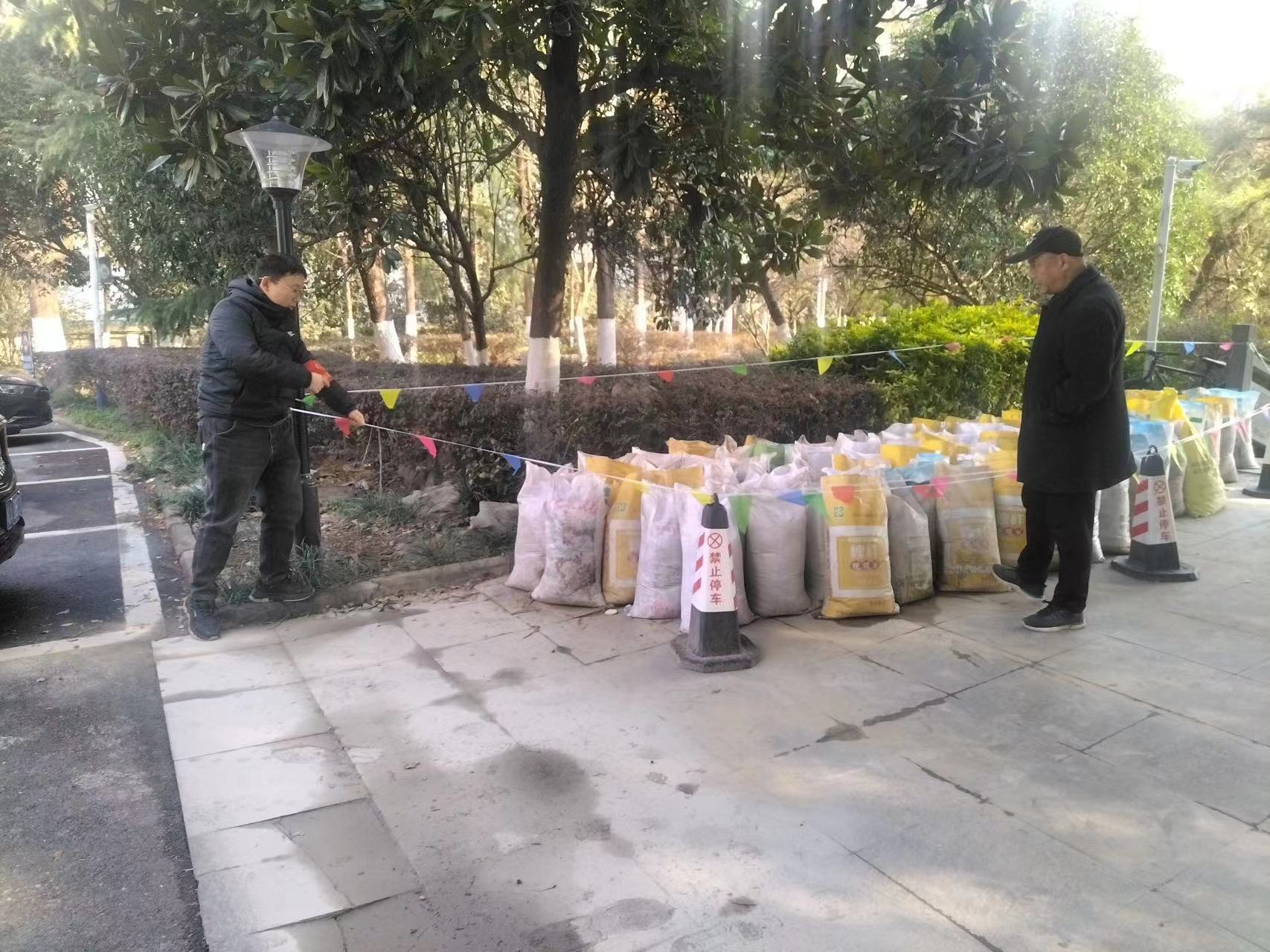 6c77865556e14f80ca3cbe46143e507