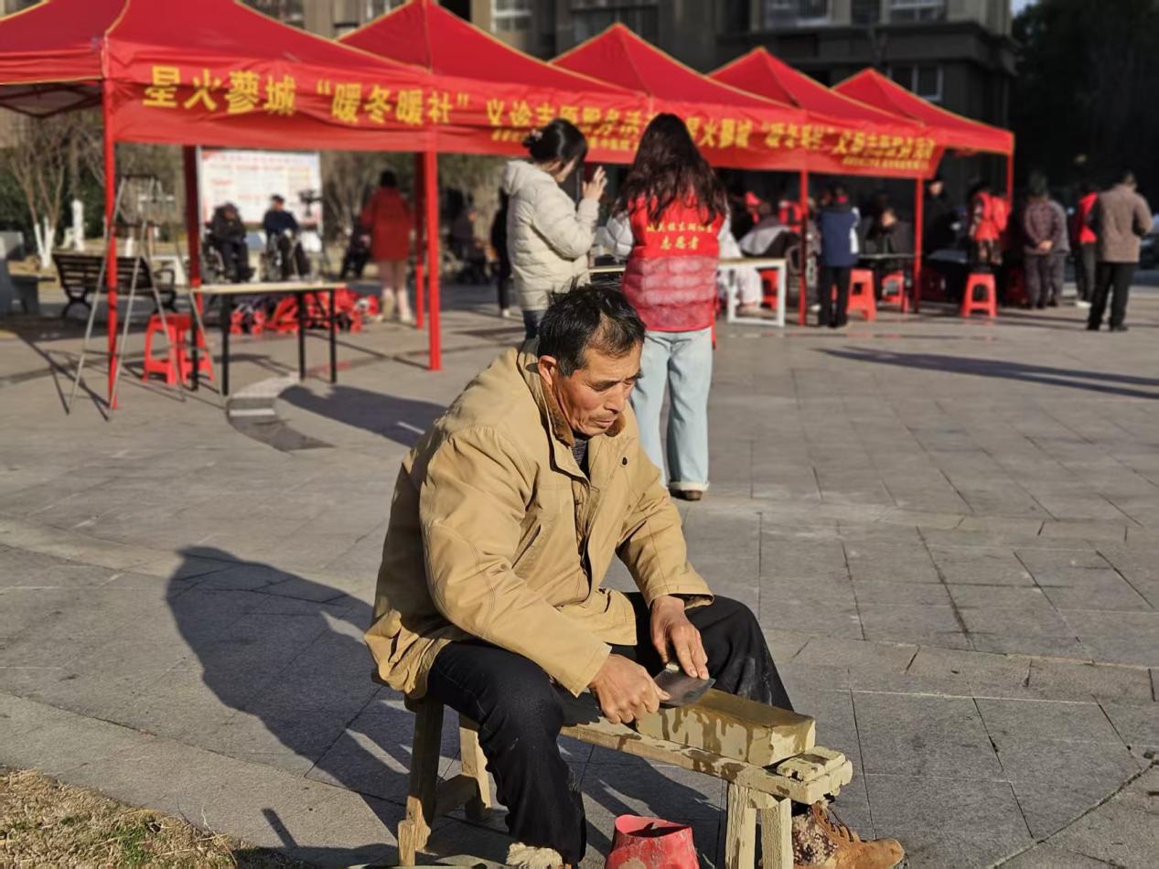 40c2ab4f0f9297f9f65c7958c455eac3