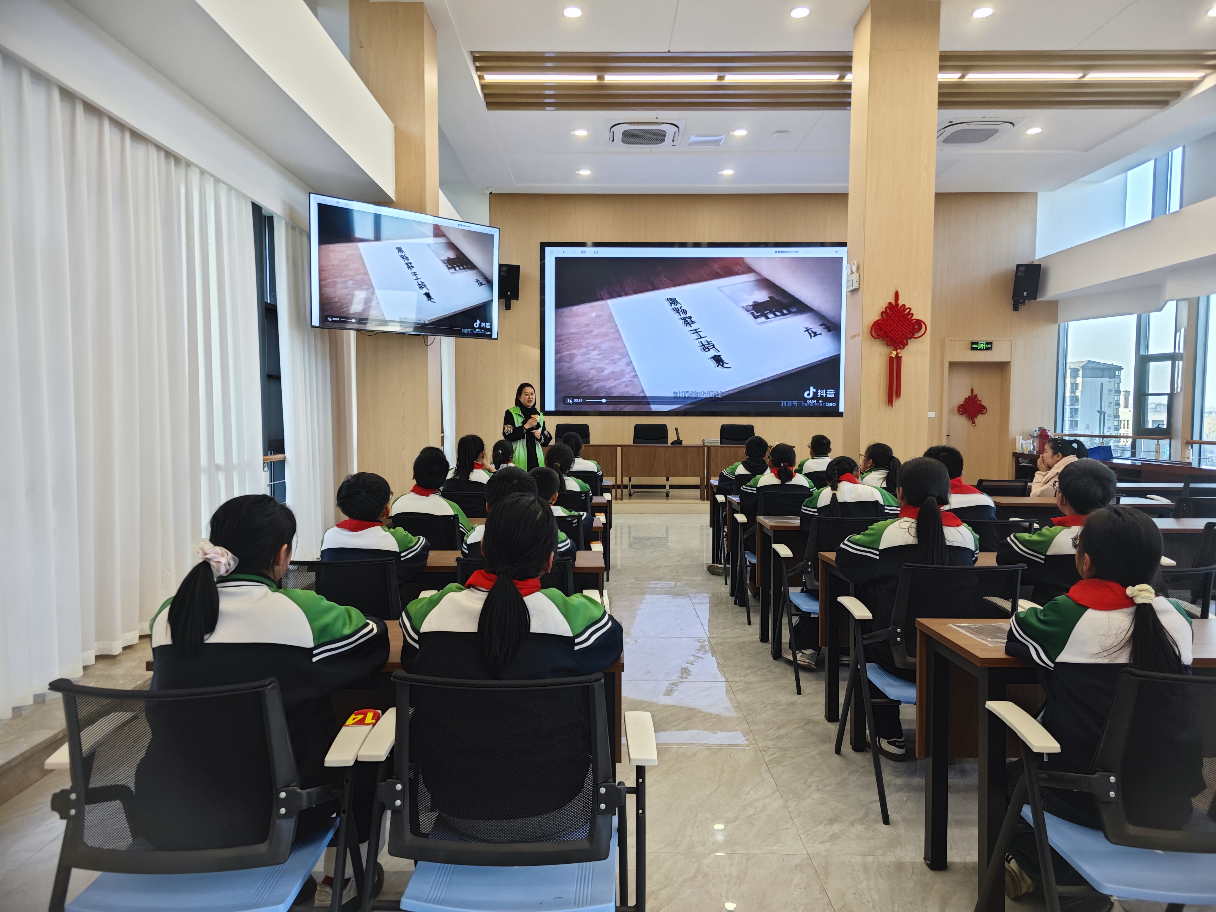 358c9ec56d0ba4c13c506c14145f0a70