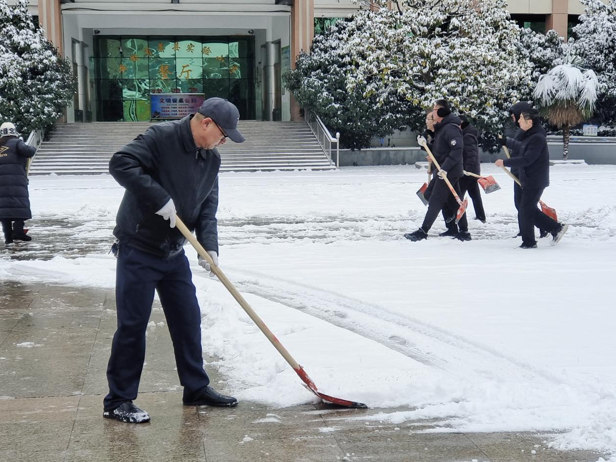 7d37d6735a128e06bccaf5e90e2765a8