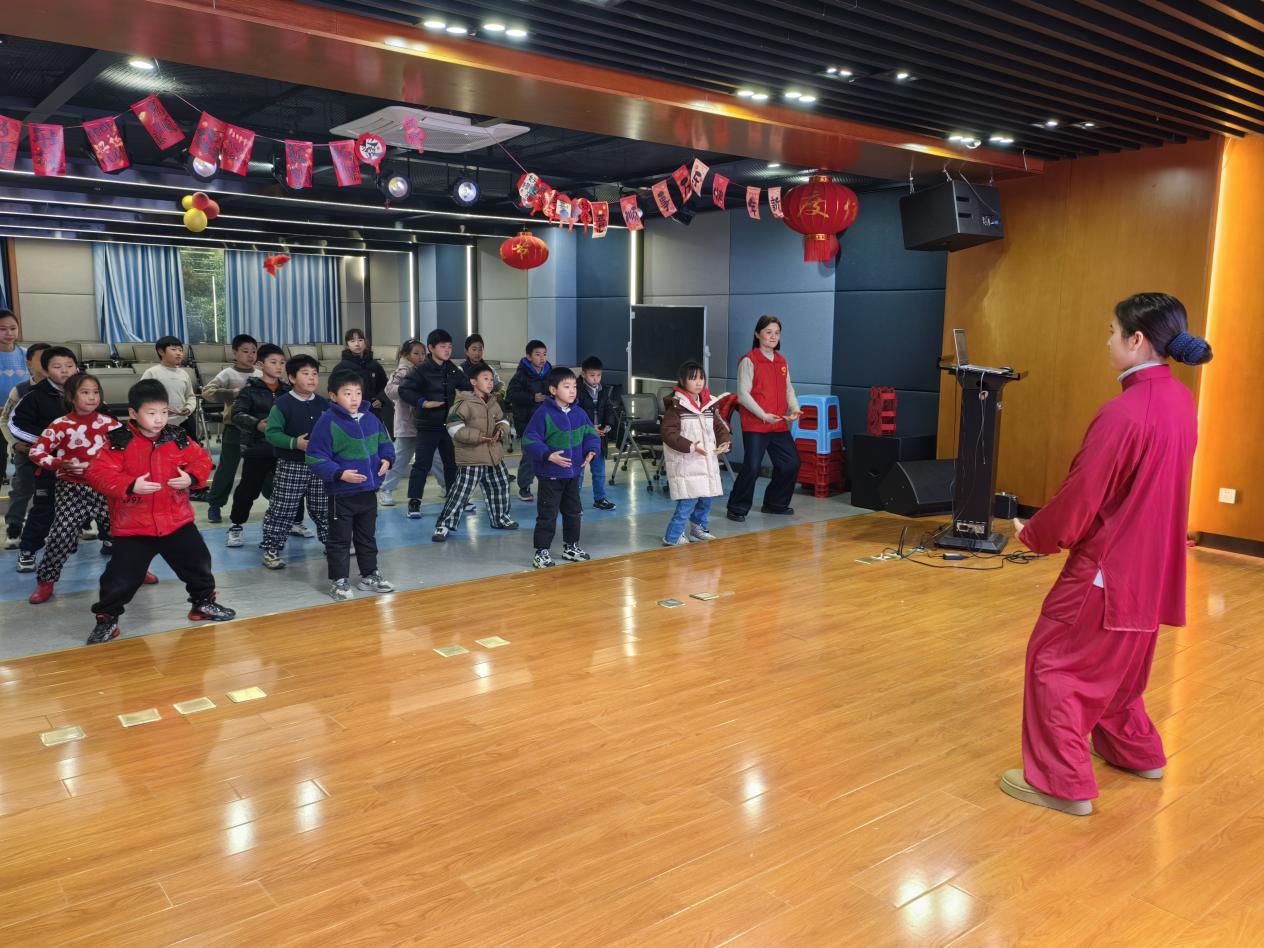 c67c956220bb4652bb23c894539ecb8a_