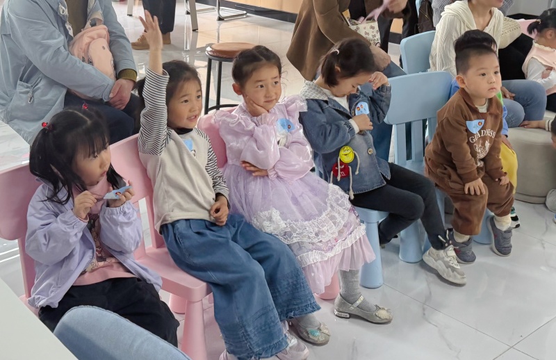 5848d4fc8cf4f43eb1bf12a7f384d256