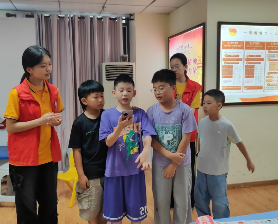 d8609ff6-e2fc-403a-83ee-c13e3aa57426.png