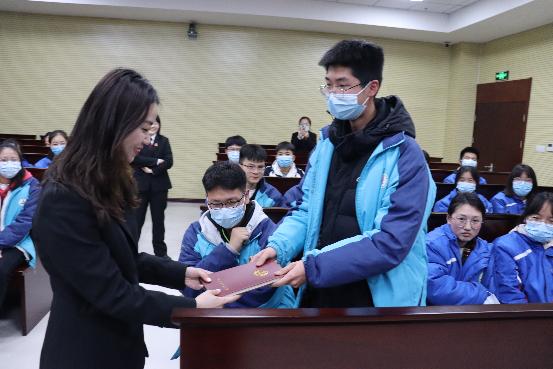 图示, 示意图&#10;&#10;中度可信度描述已自动生成