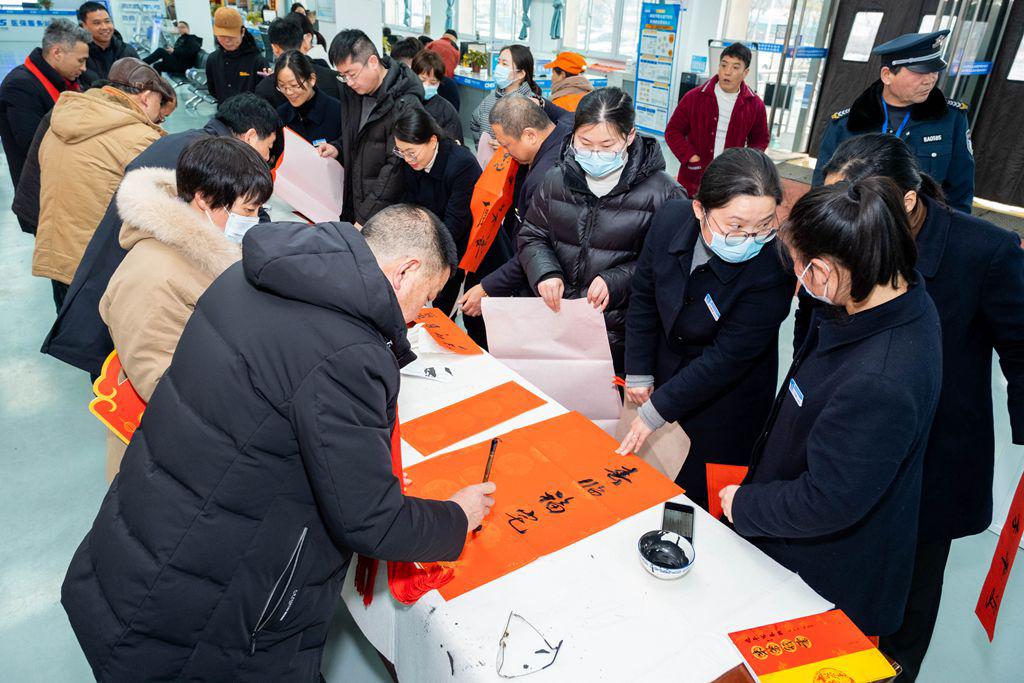 阜阳市颍东区总工会开展“送万福 进万家”活动4