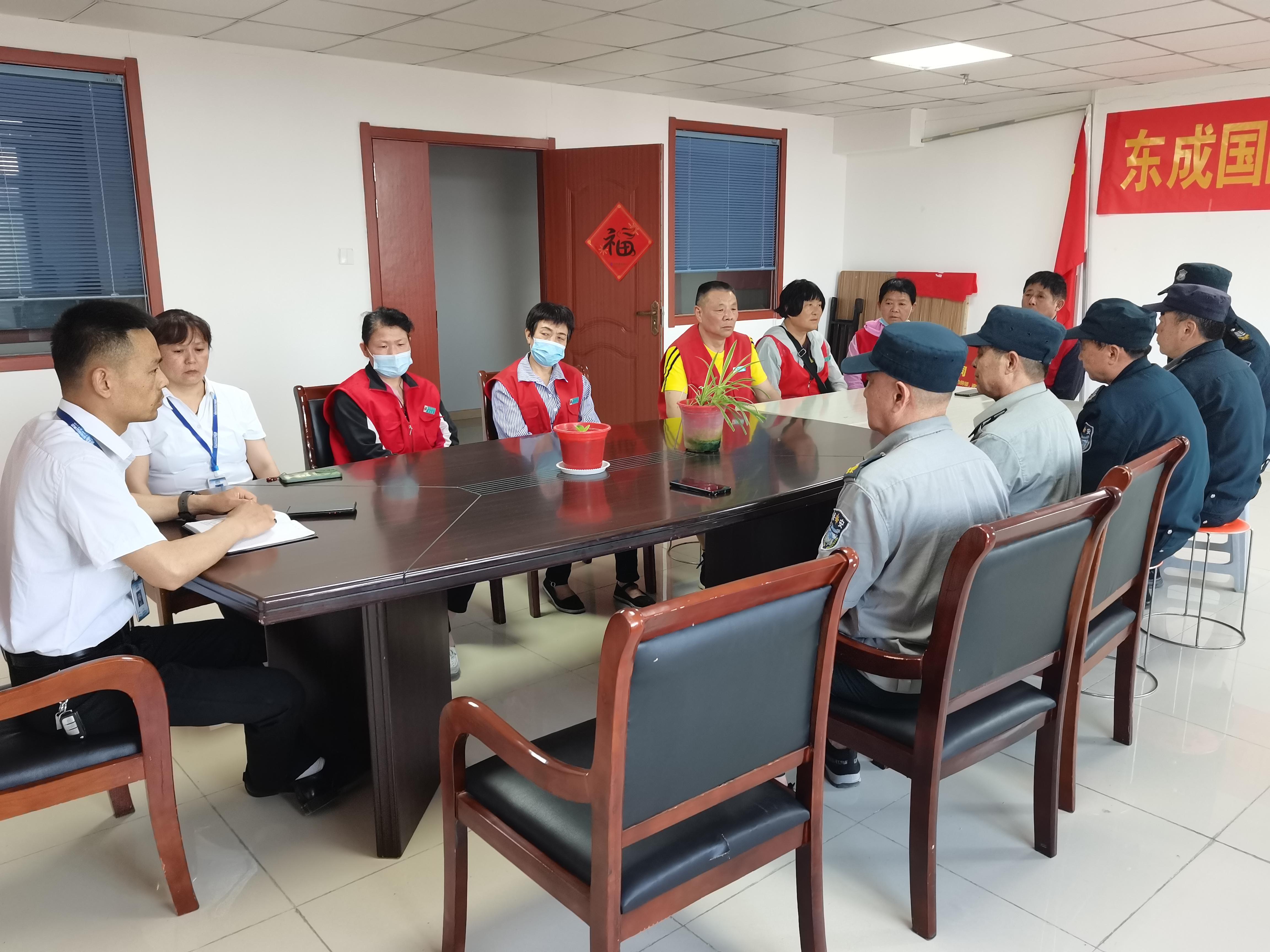 98417b349026c27a286b79ddde283c0