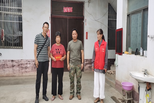 八一慰问3.jpg