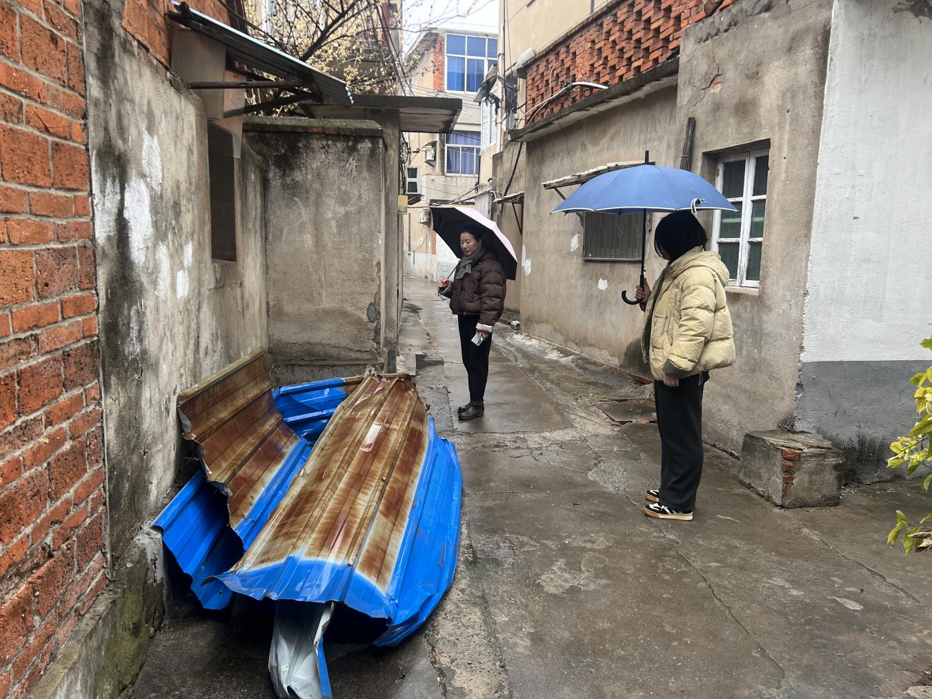 明光街道中心路社区：党建引领聚合力 闻“风”而动保民安2