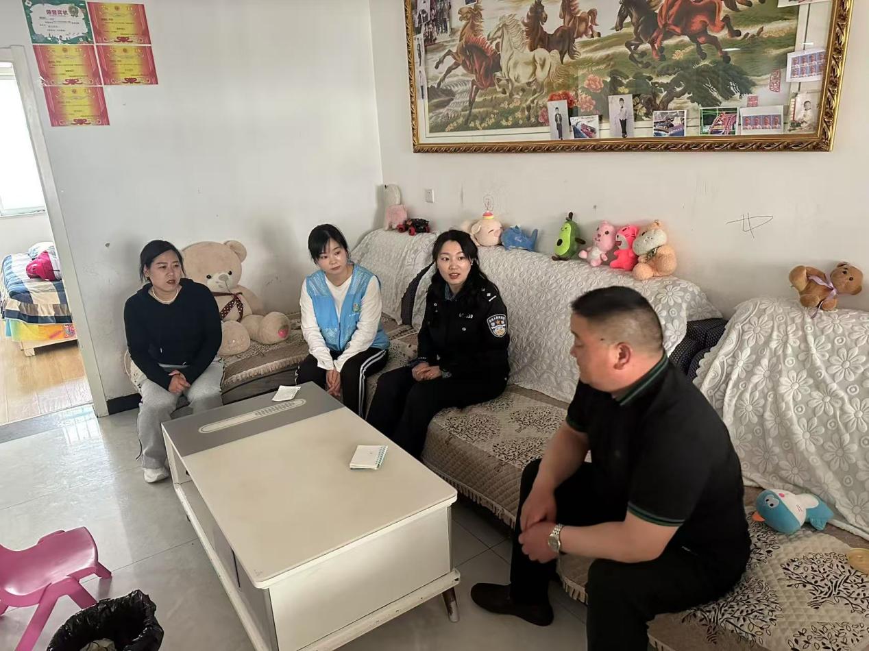 c011629ba86647eb46e5ad0f8417e9a