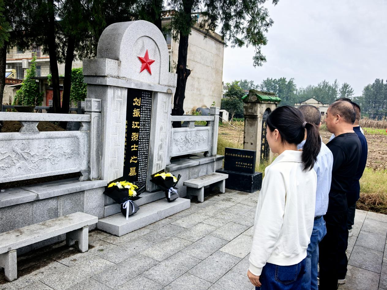 401b15be60d89e9bc4321449ca096e77