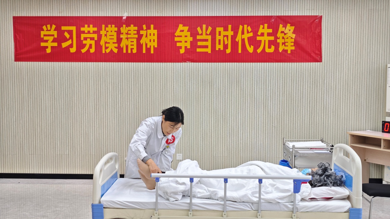 实操技能比拼 (2).jpg